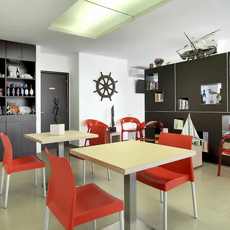 Blu Modicamare Aparthotel 4*